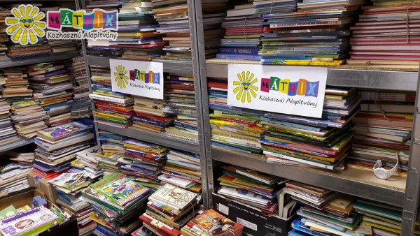 Újabb 5 ezer mesekönyv érkezett gyermekgyógyító intézményekbe