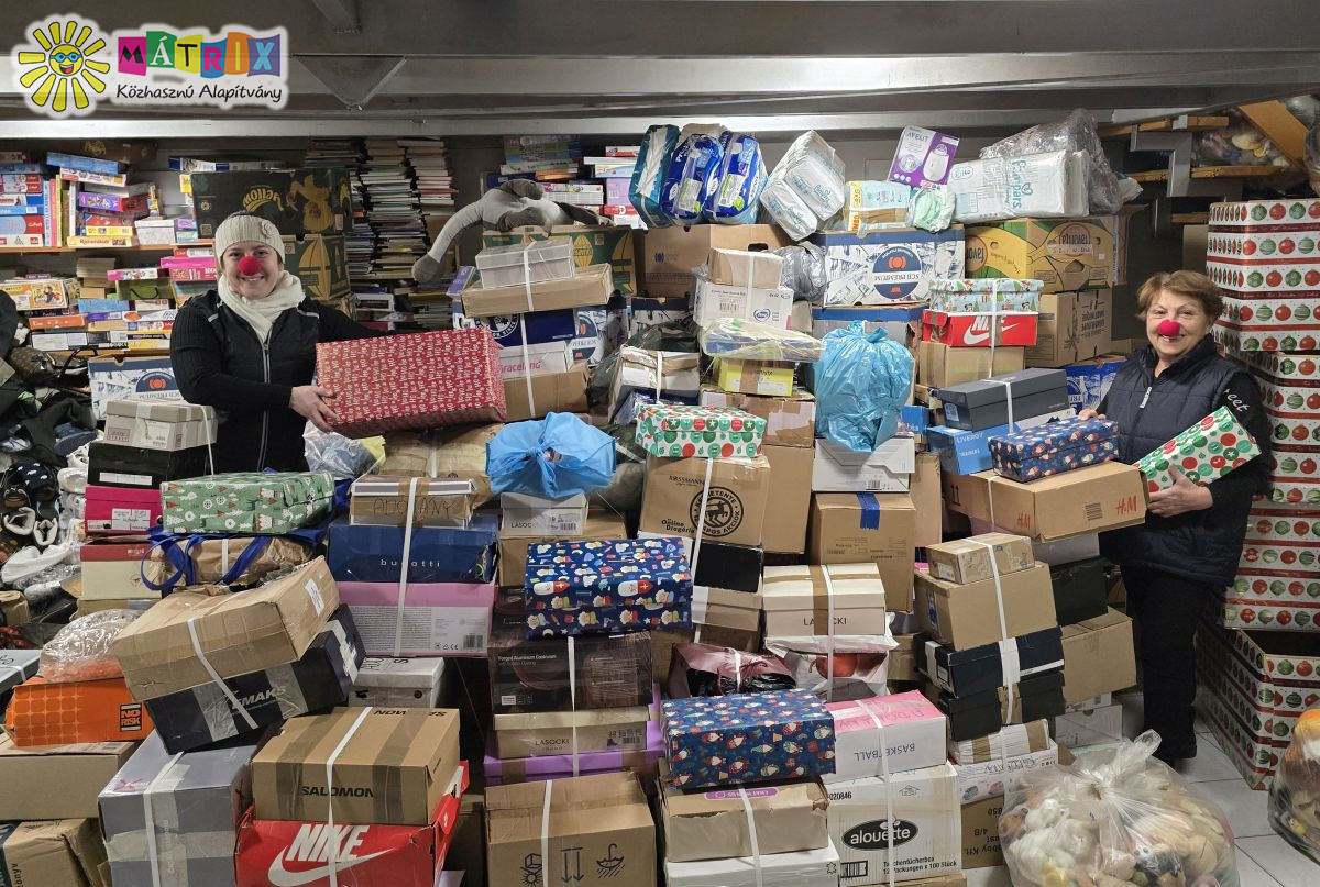 Cikkek / Cipősdoboz ajándékok a gyermekekért