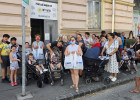Élelmiszerosztás volt, segítettek a bohócdoktorok