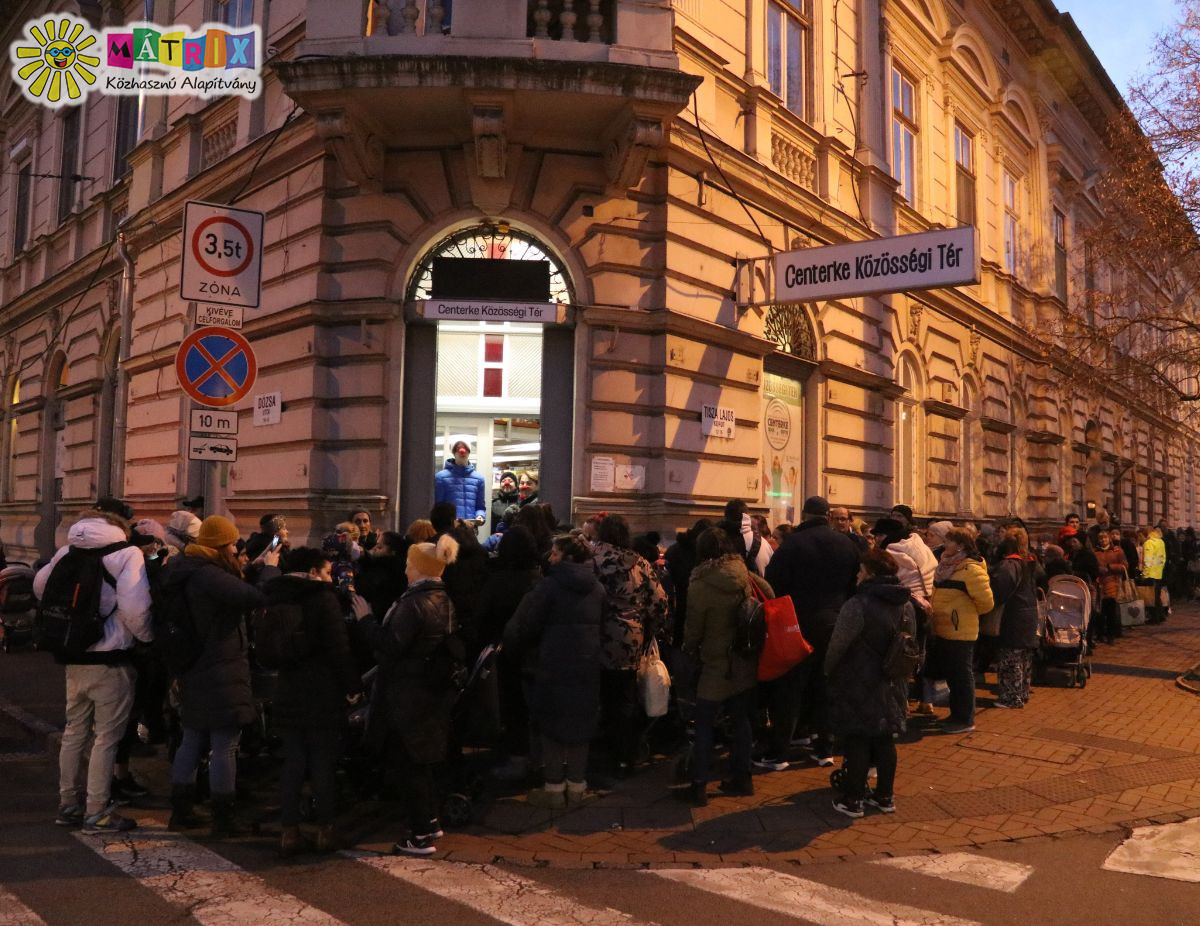 Adomány osztás - családok támogatása